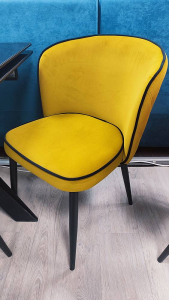 Стул DikLine 347 микровелюр Е 54 горчичный, ножки черные