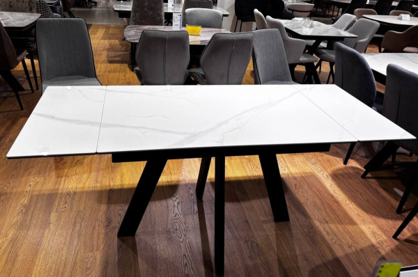 Стол DikLine DKM(SKM)110 Керамика Carrara Gloss (мрамор глянец белый)/подстолье черное/опоры черные